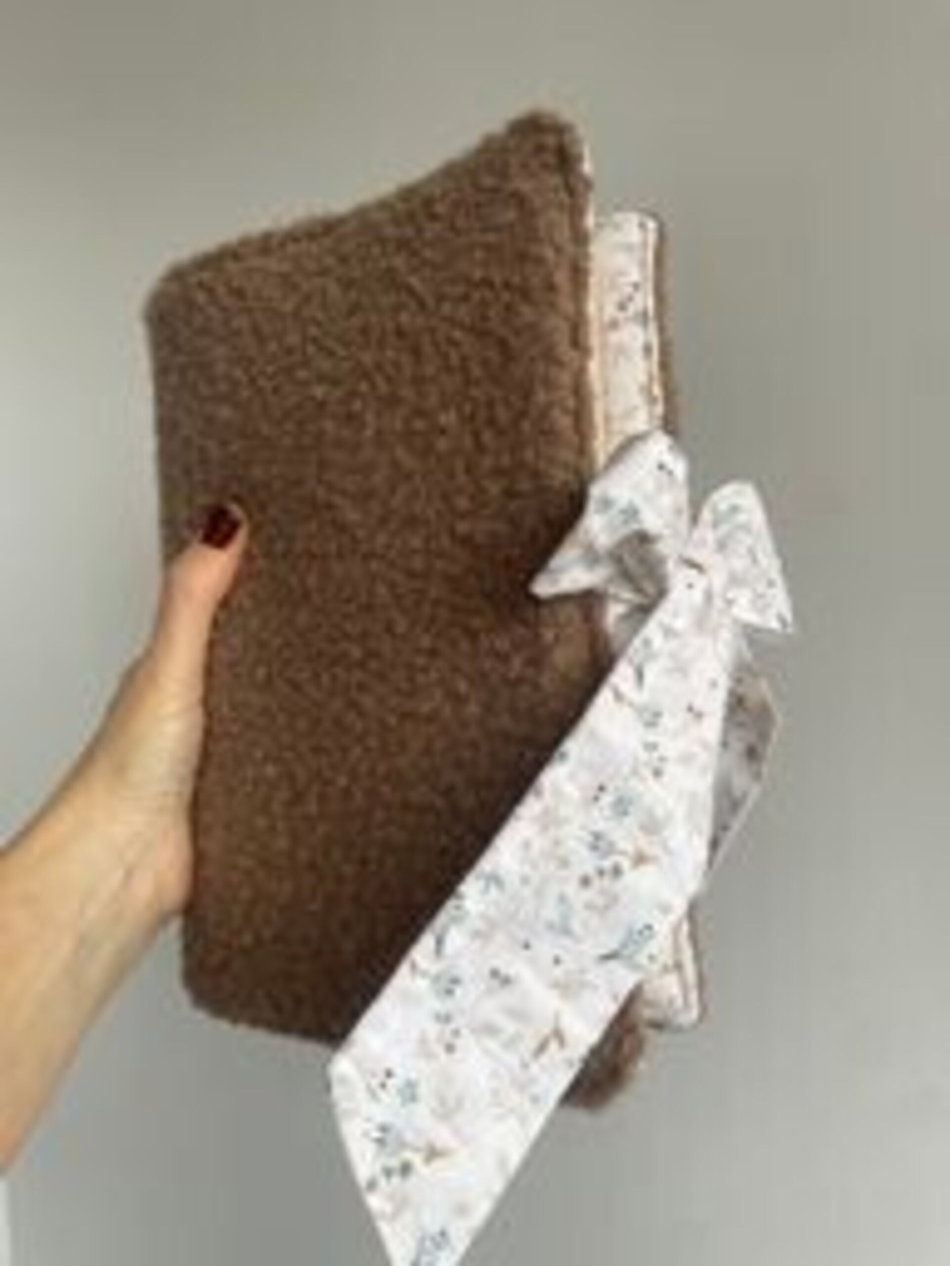 Funda de libro con cierre lazada. - 4